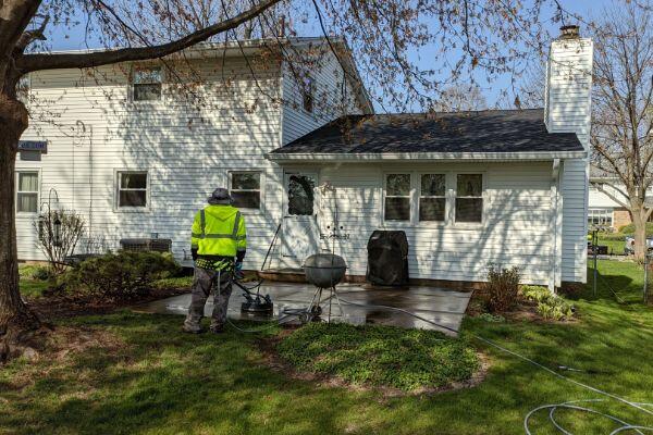power washing near Quad Cities ia 16