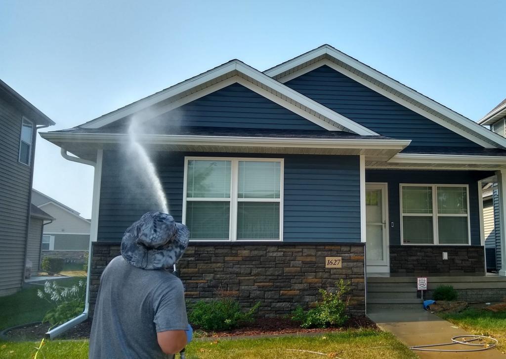 house power washing bettendorf ia