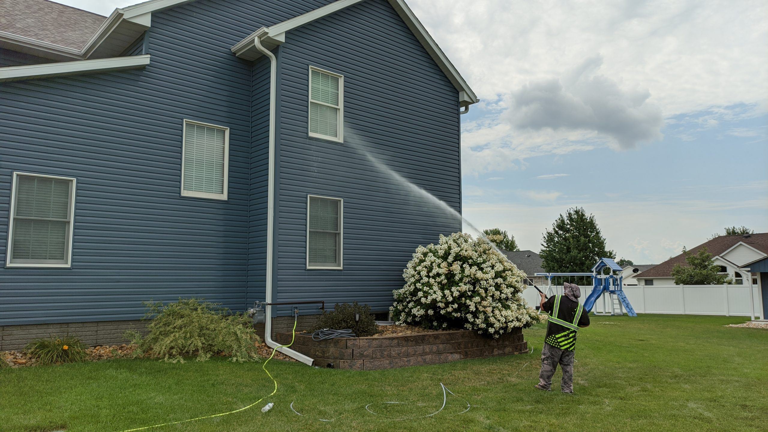 power washing davenport ia